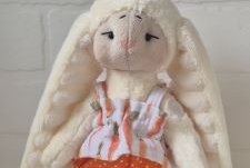 Пасхальный зайка плюшевый