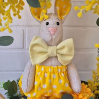 Пасхальный кролик жёлтый