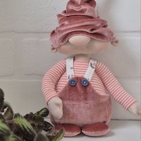 Розовый гном